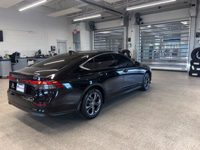 Used 2023 Honda Accord EX image 4