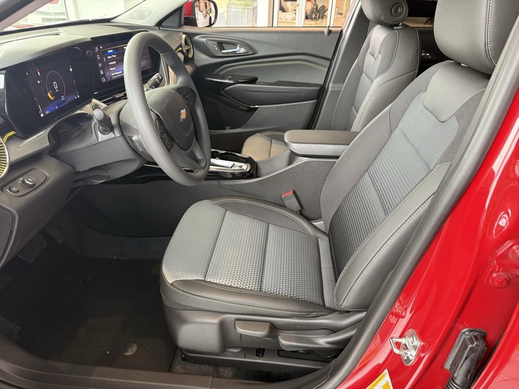 New 2026 Chevrolet Trax LT image 5