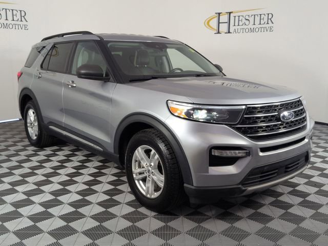 Used 2023 Ford Explorer XLT w/ Equipment Group 202A image 2