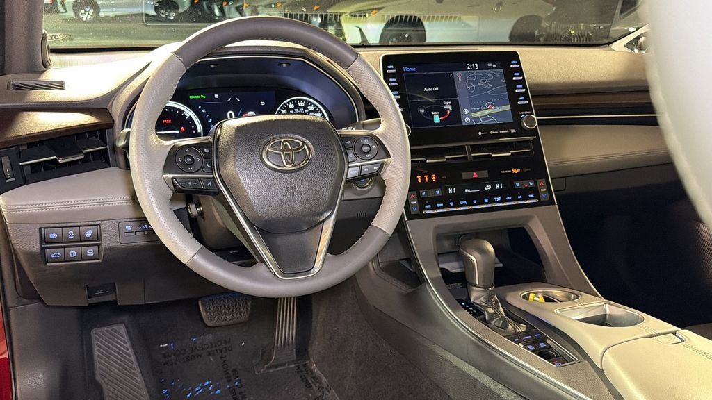 Used 2019 Toyota Avalon Limited w/ Advanced Safety Package image 16