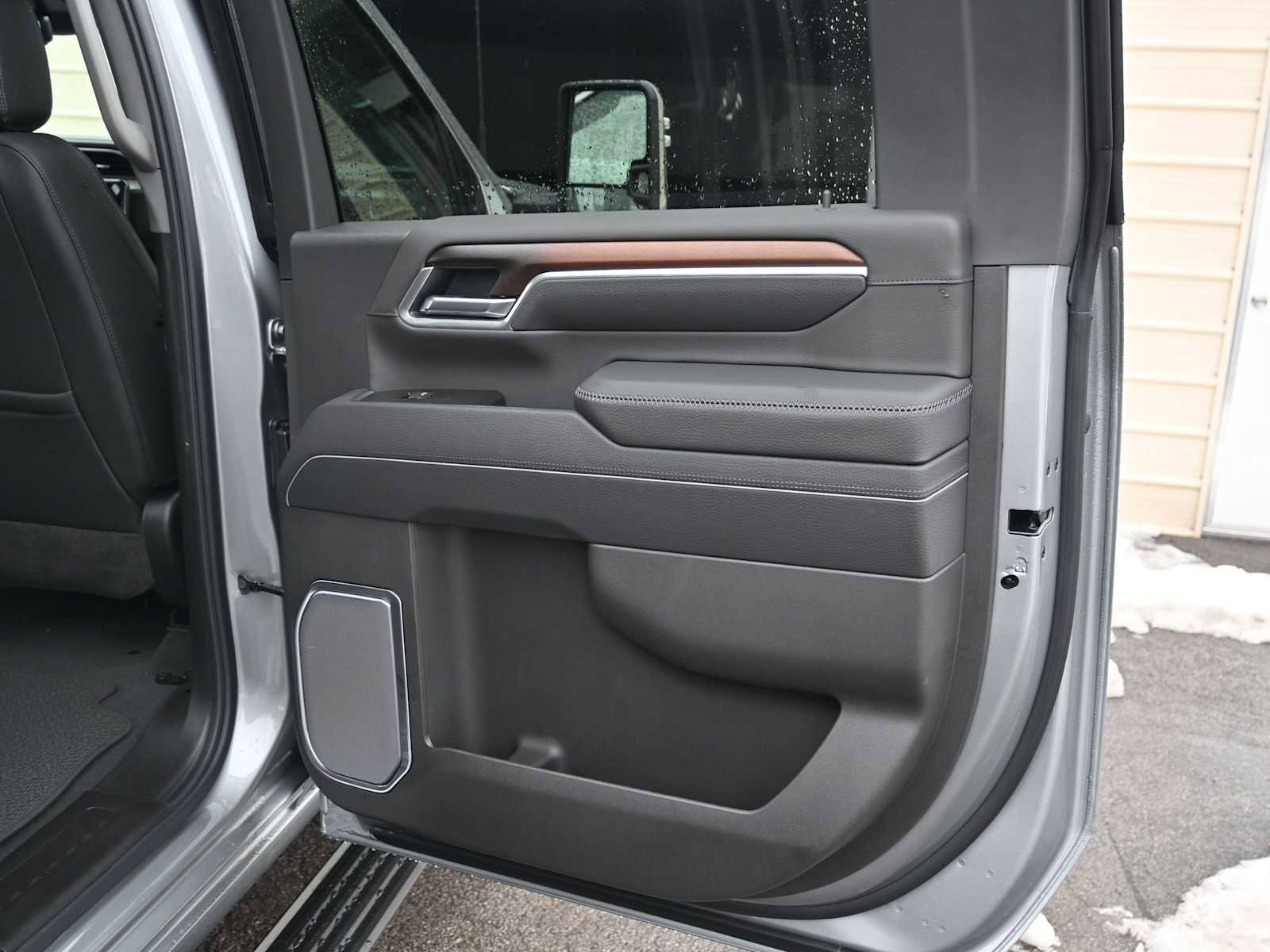 New 2026 GMC Sierra 3500 Denali w/ Denali Reserve Package image 13