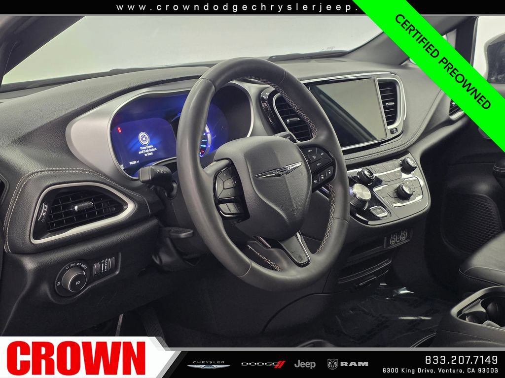 Certified 2024 Chrysler Pacifica Limited FWD image 24