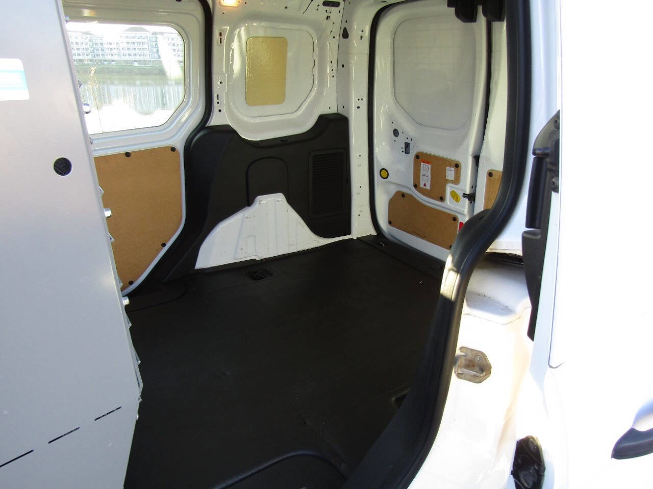 Used 2016 Ford Transit Connect XL image 17