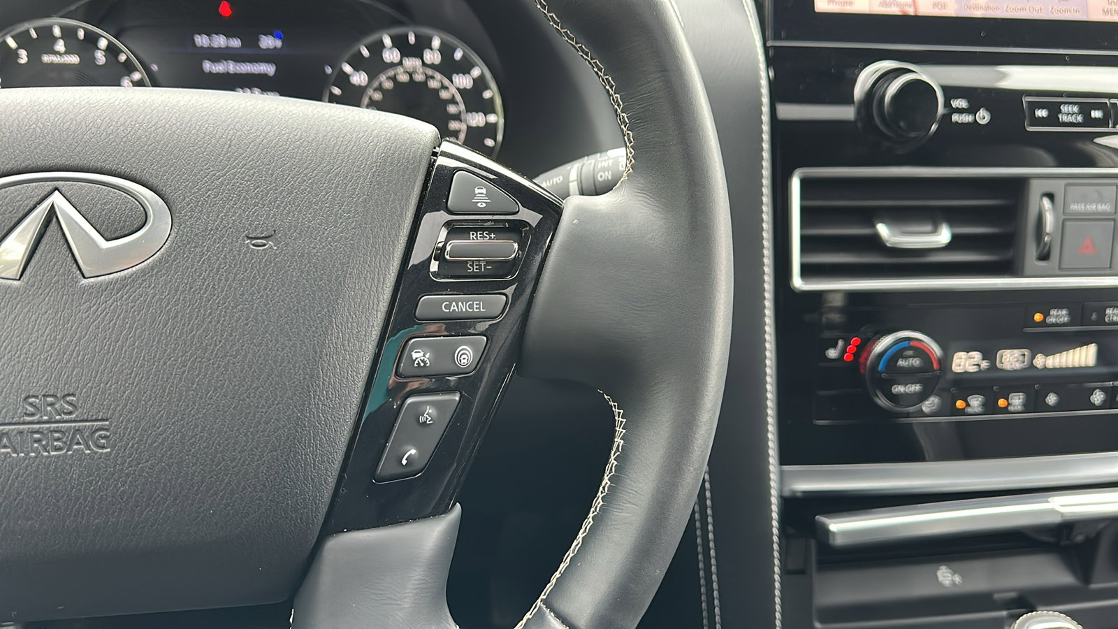 Certified 2024 INFINITI QX80 Premium Select w/ Cargo Package image 18