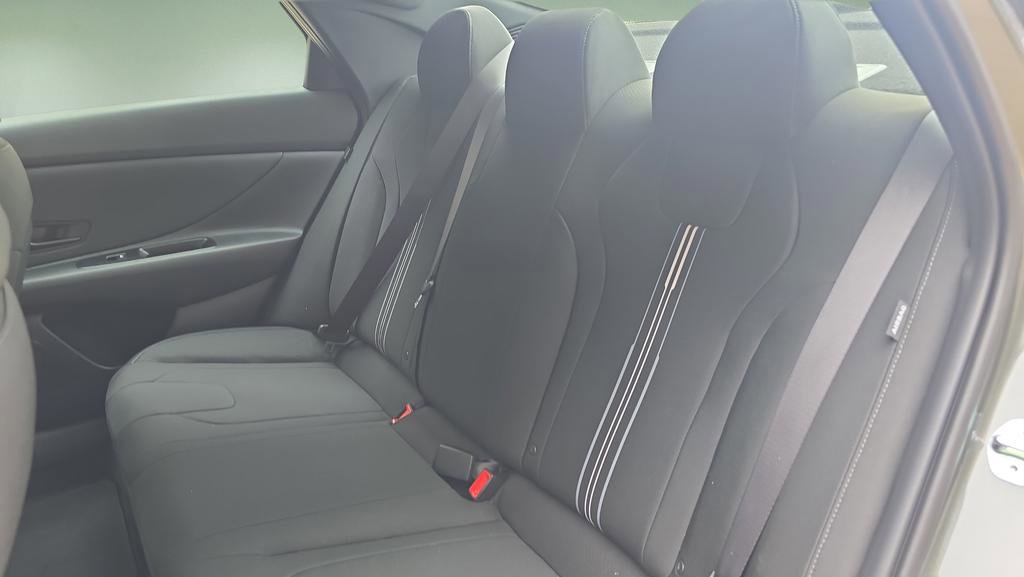 New 2026 Hyundai Elantra Sport FWD image 4