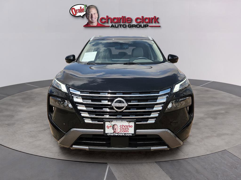 Used 2024 Nissan Rogue SL FWD image 8