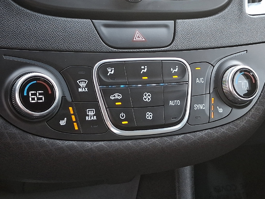 Used 2019 Chevrolet Malibu LT w/ Driver Confidence Package FWD image 14
