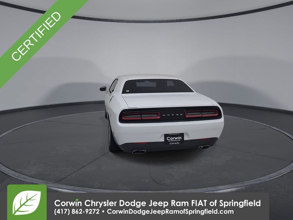 Certified 2016 Dodge Challenger SXT image 12