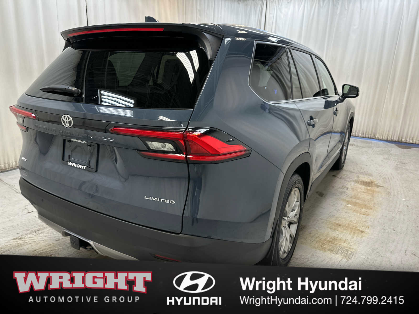 Used 2024 Toyota Grand Highlander Limited image 6