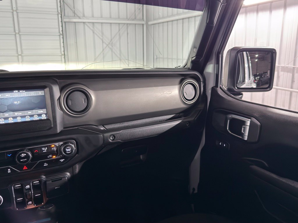 Used 2022 Jeep Gladiator Sport AWD/4WD image 42