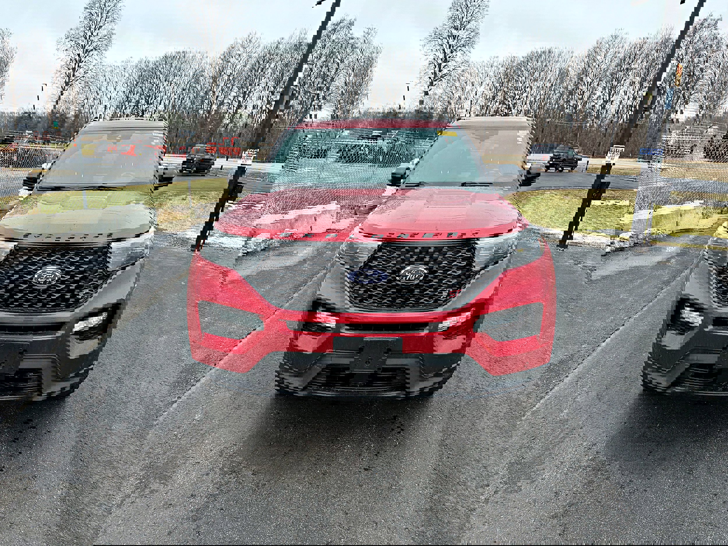 Used 2020 Ford Explorer ST w/ ST Street Pack image 4