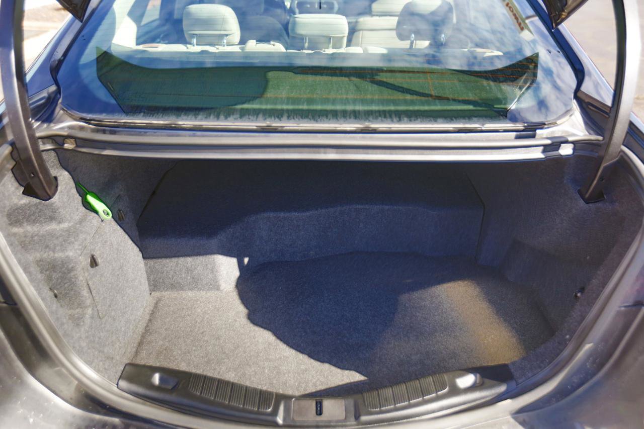 Used 2018 Ford Fusion S image 15