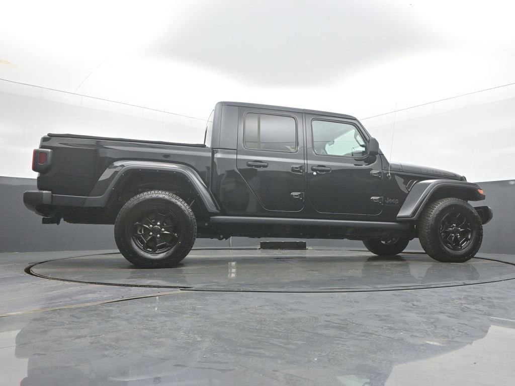Used 2022 Jeep Gladiator Willys image 51