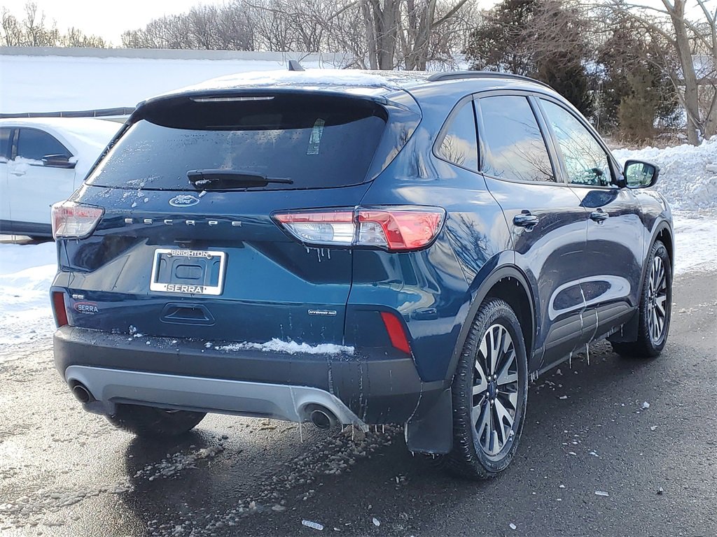 Used 2020 Ford Escape SE Sport image 3