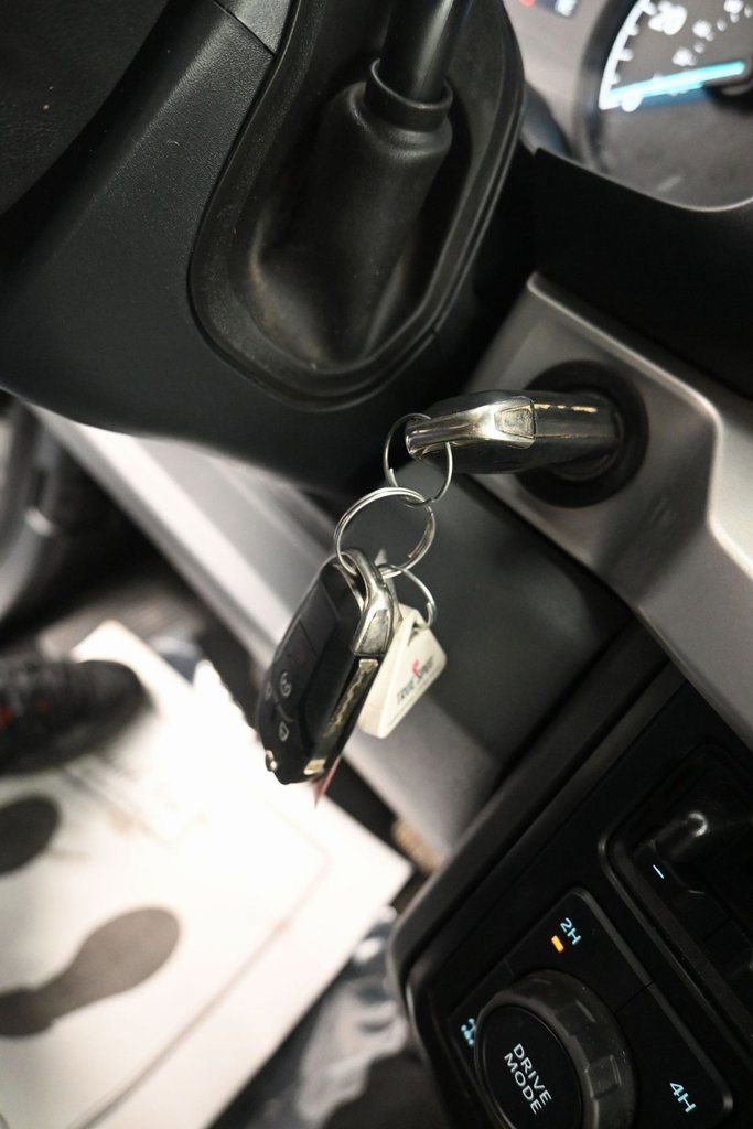 Used 2024 Ford F350 XLT image 11