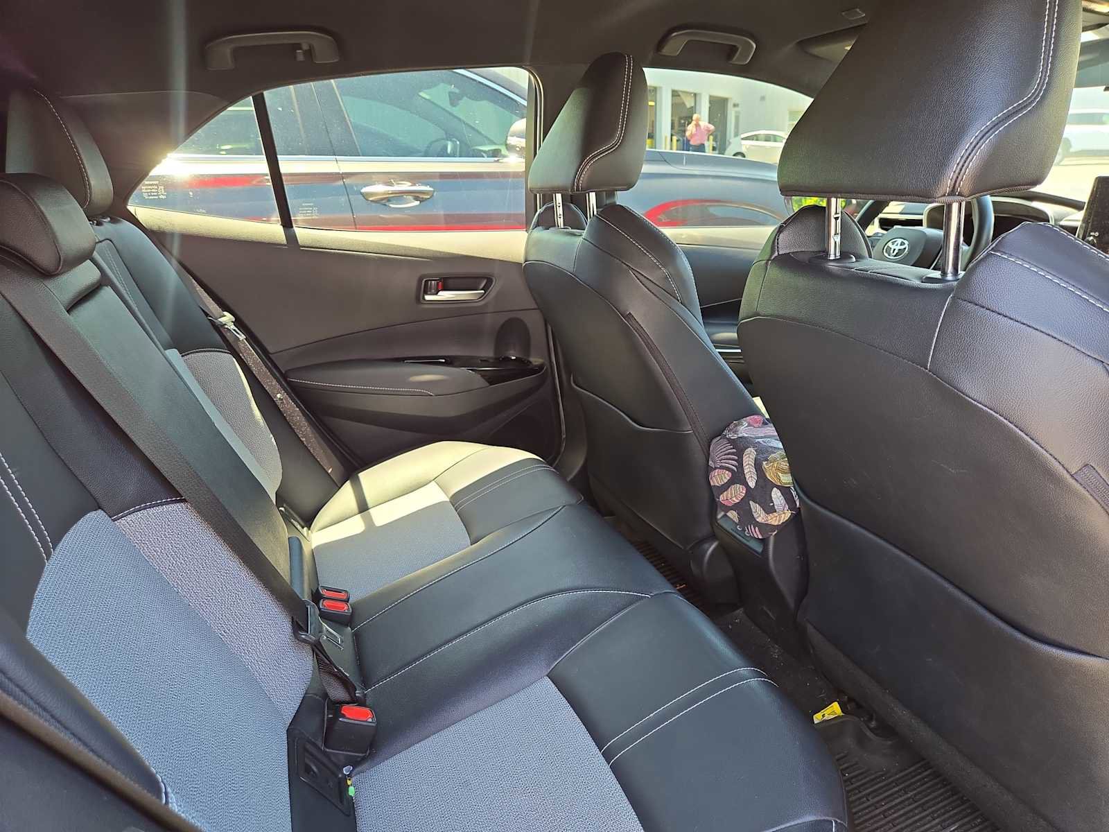 Used 2023 Toyota Corolla XSE FWD image 5