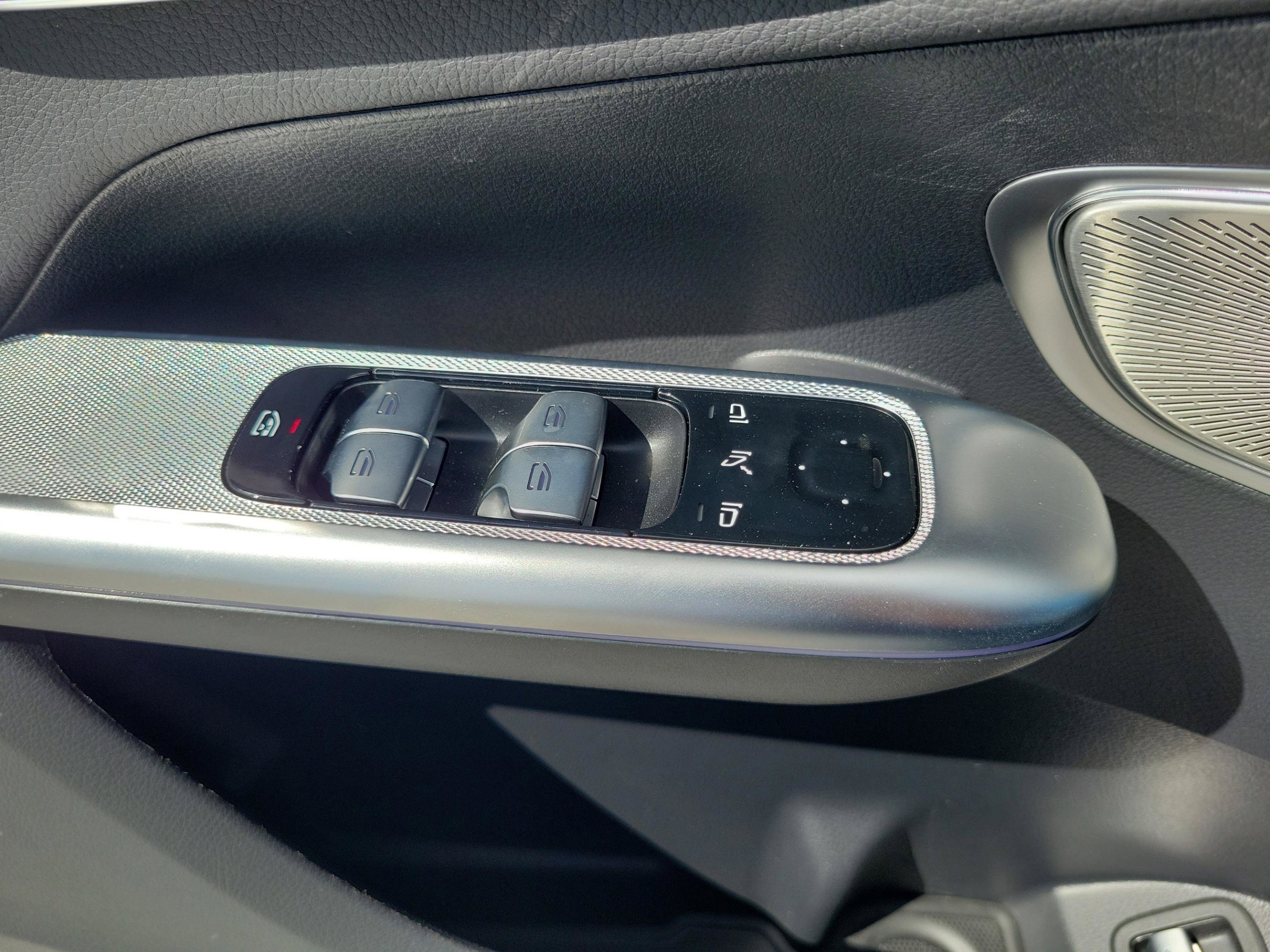 Certified 2026 Mercedes-Benz GLC 300 4MATIC image 19