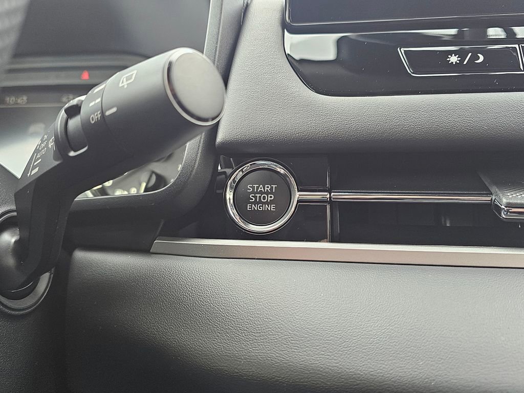 New 2026 Mitsubishi Outlander SE image 22