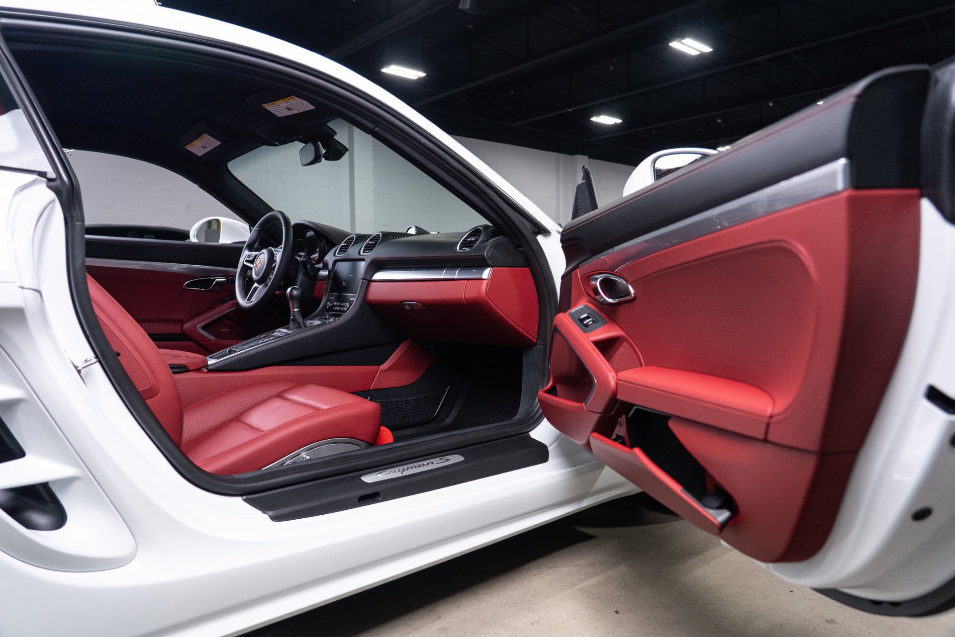 Used 2024 Porsche 718 Cayman S image 77