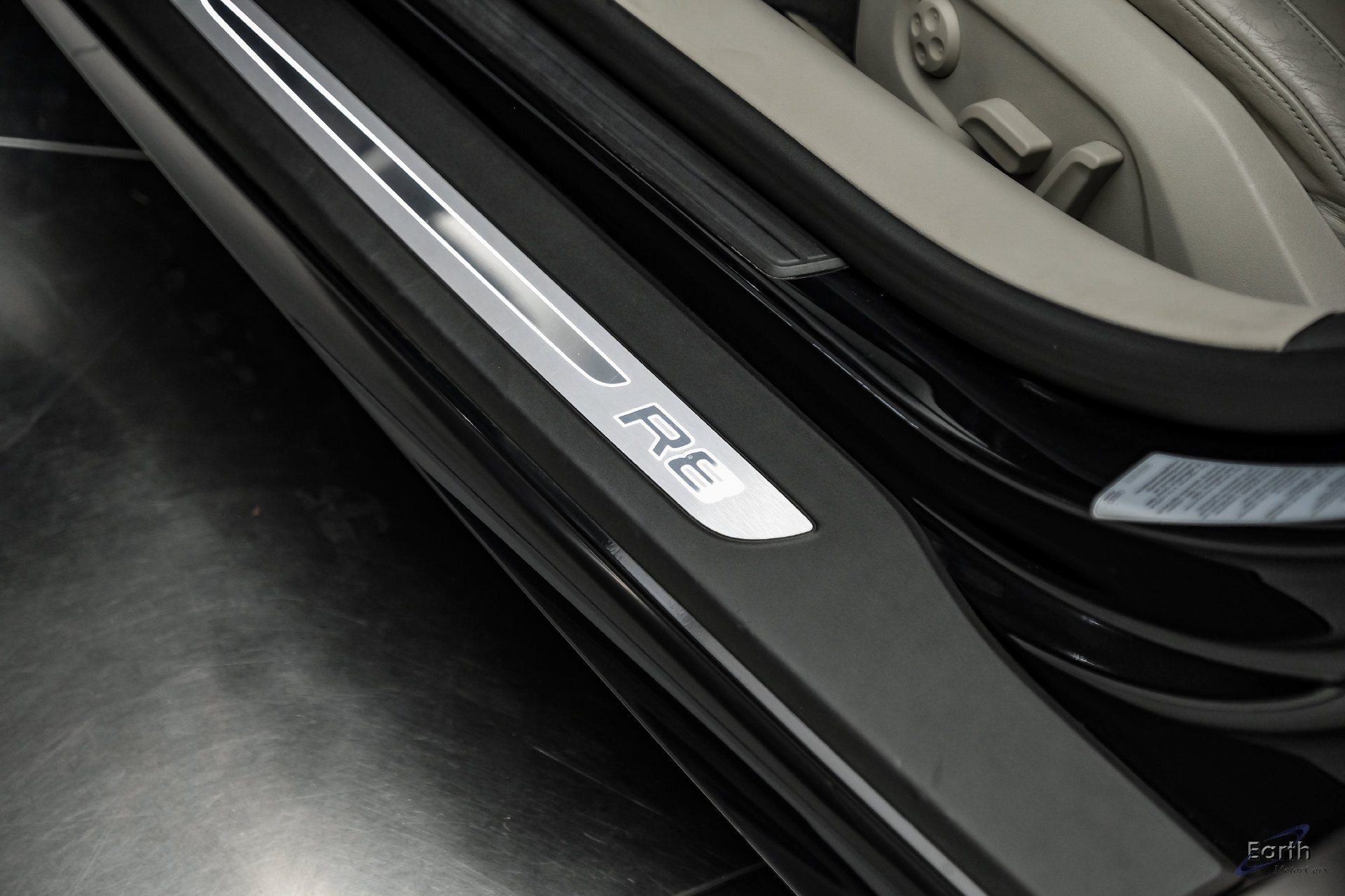 Used 2011 Audi R8 V10 AWD/4WD image 44