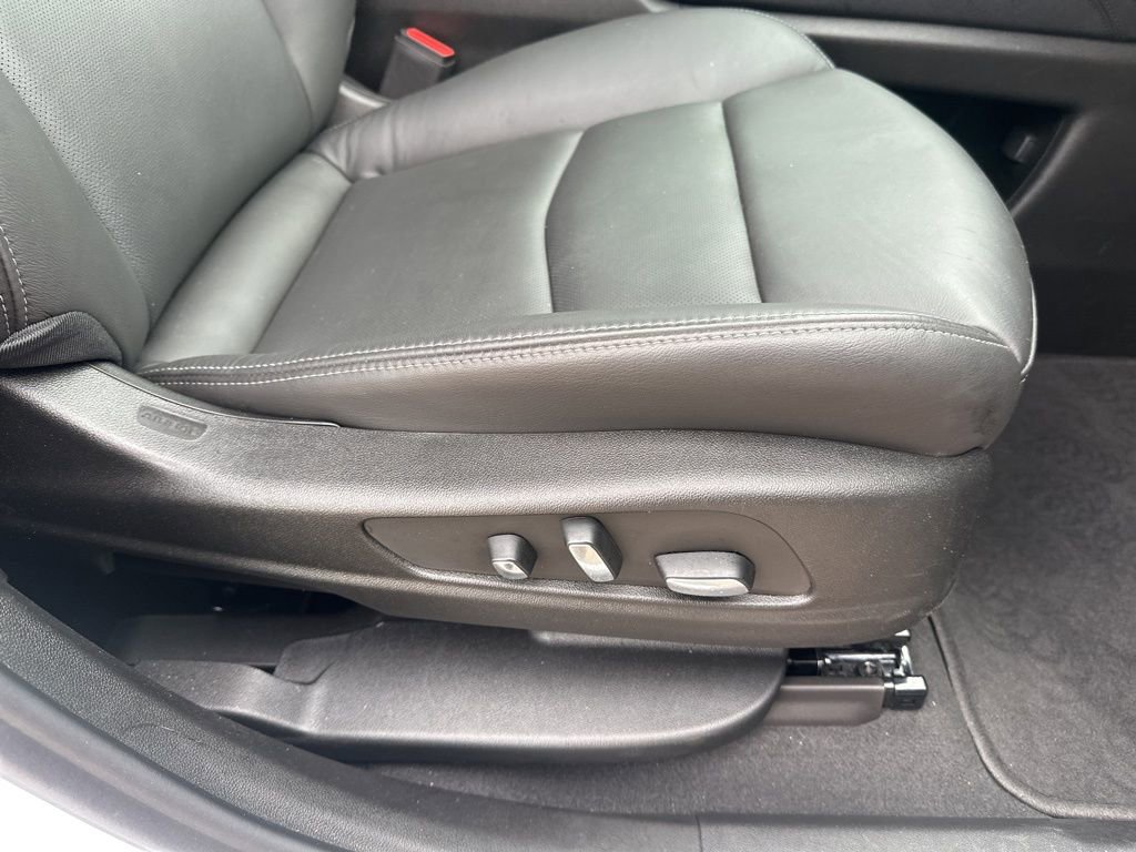 Certified 2025 Cadillac XT6 Sport w/ Technology Package image 50