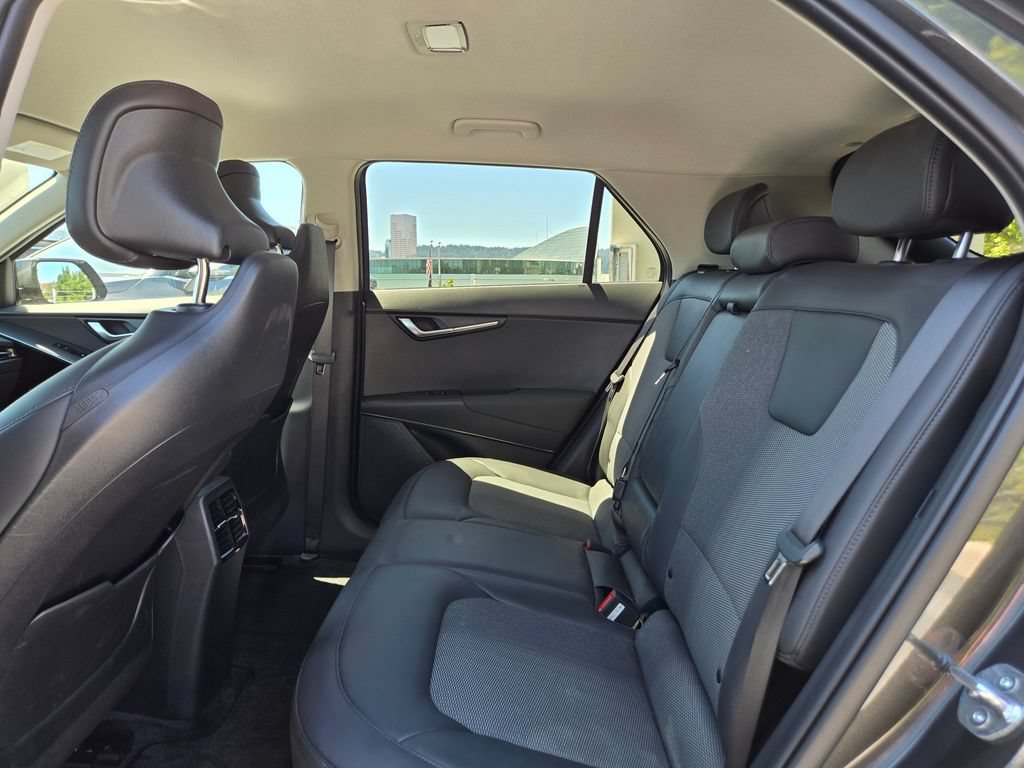 Certified 2024 Kia Niro Wind w/ Wind Preserve Package FWD image 17