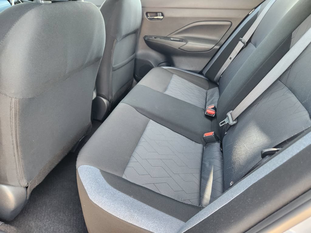 Used 2025 Nissan Versa SV FWD image 29