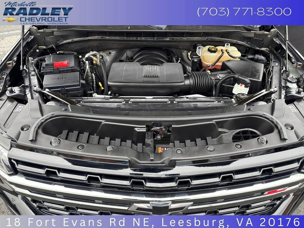 Used 2022 Chevrolet Tahoe Z71 w/ Luxury Package AWD/4WD image 11