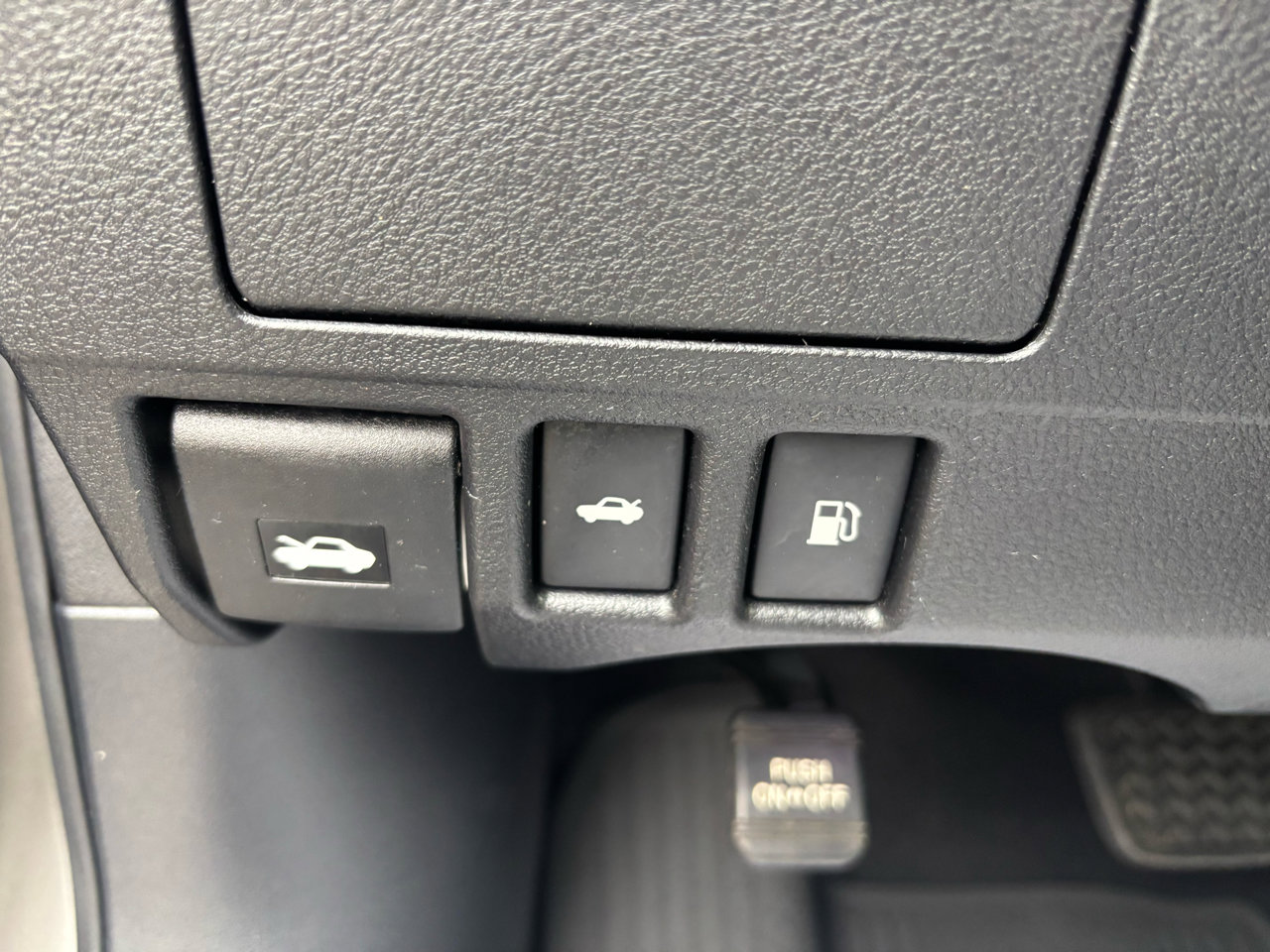 Used 2017 Lexus ES 300h image 16