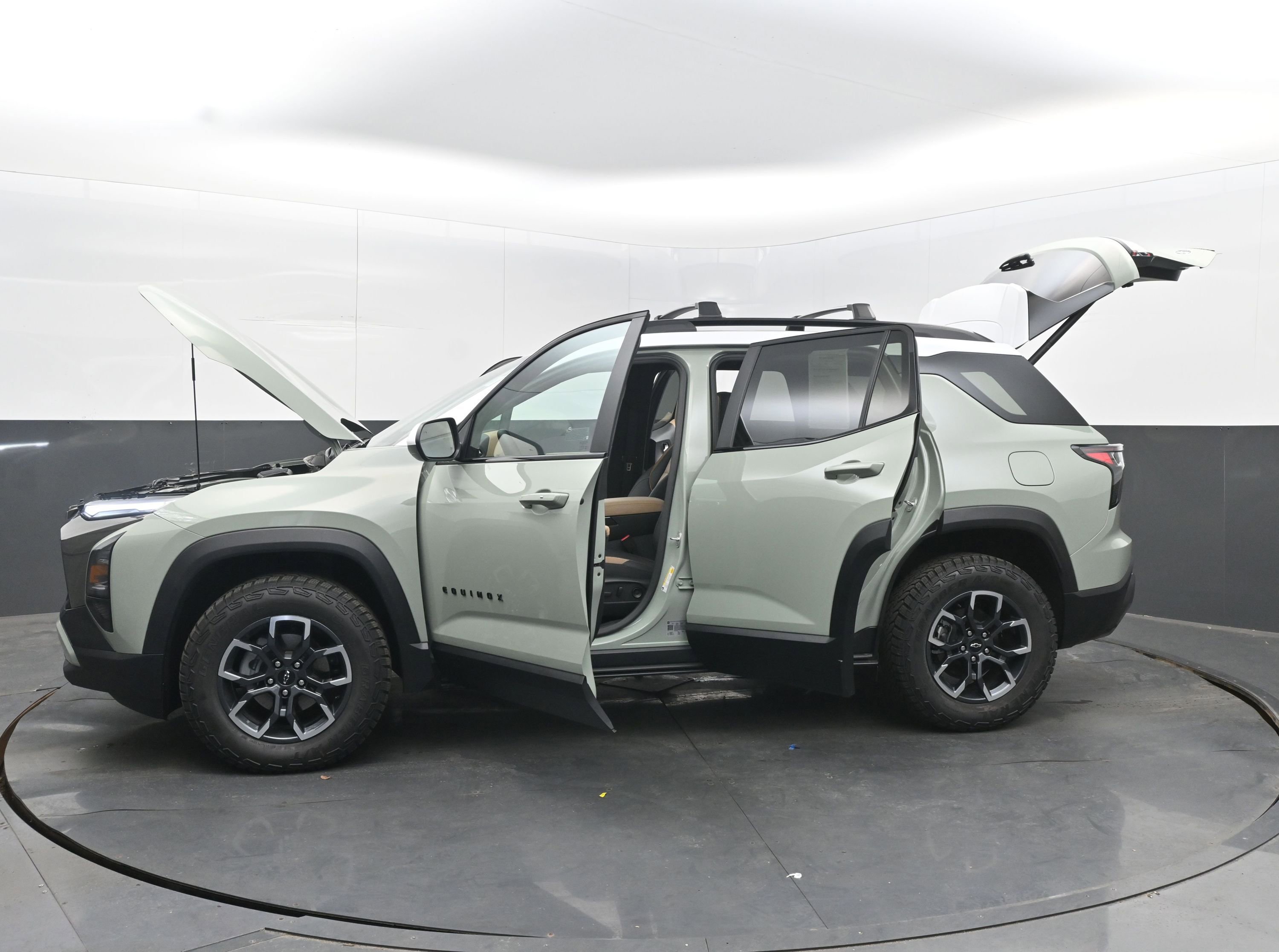 Used 2026 Chevrolet Equinox ACTIV w/ LPO, Floor Liner Package image 44