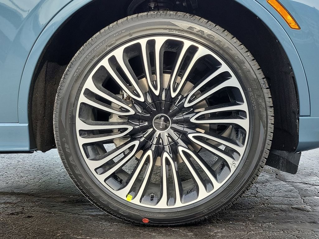 New 2026 Lincoln Aviator Black Label w/ Dynamic Handling Package image 9