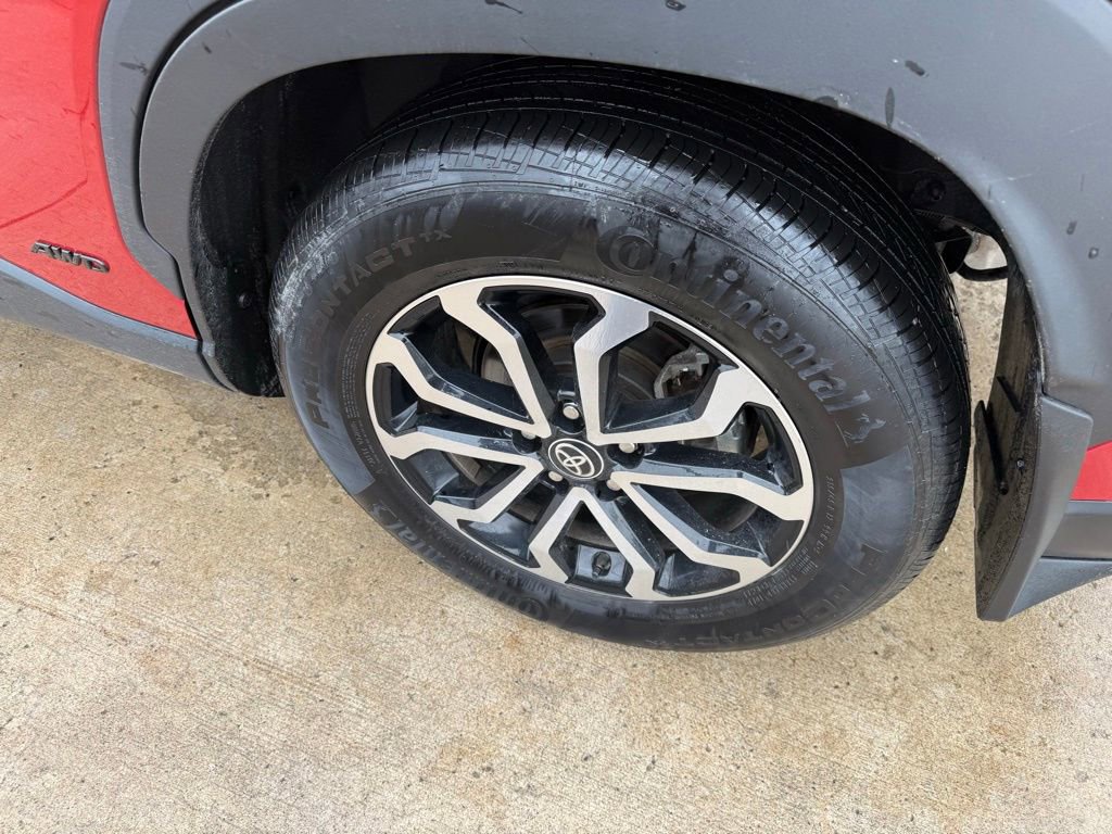 Used 2024 Toyota Corolla Cross SE AWD/4WD image 17