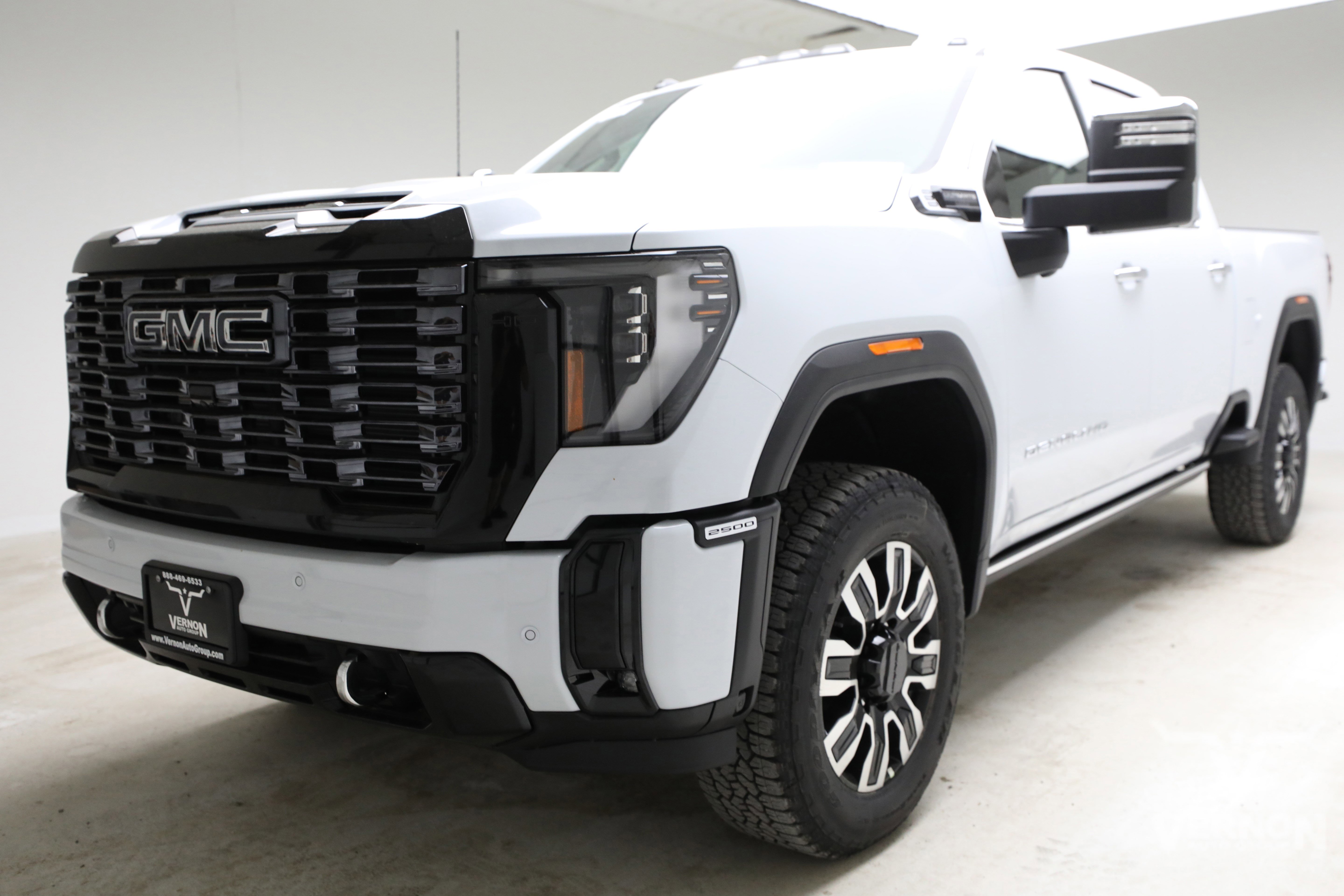 New 2026 GMC Sierra 2500 Denali Ultimate AWD/4WD image 1