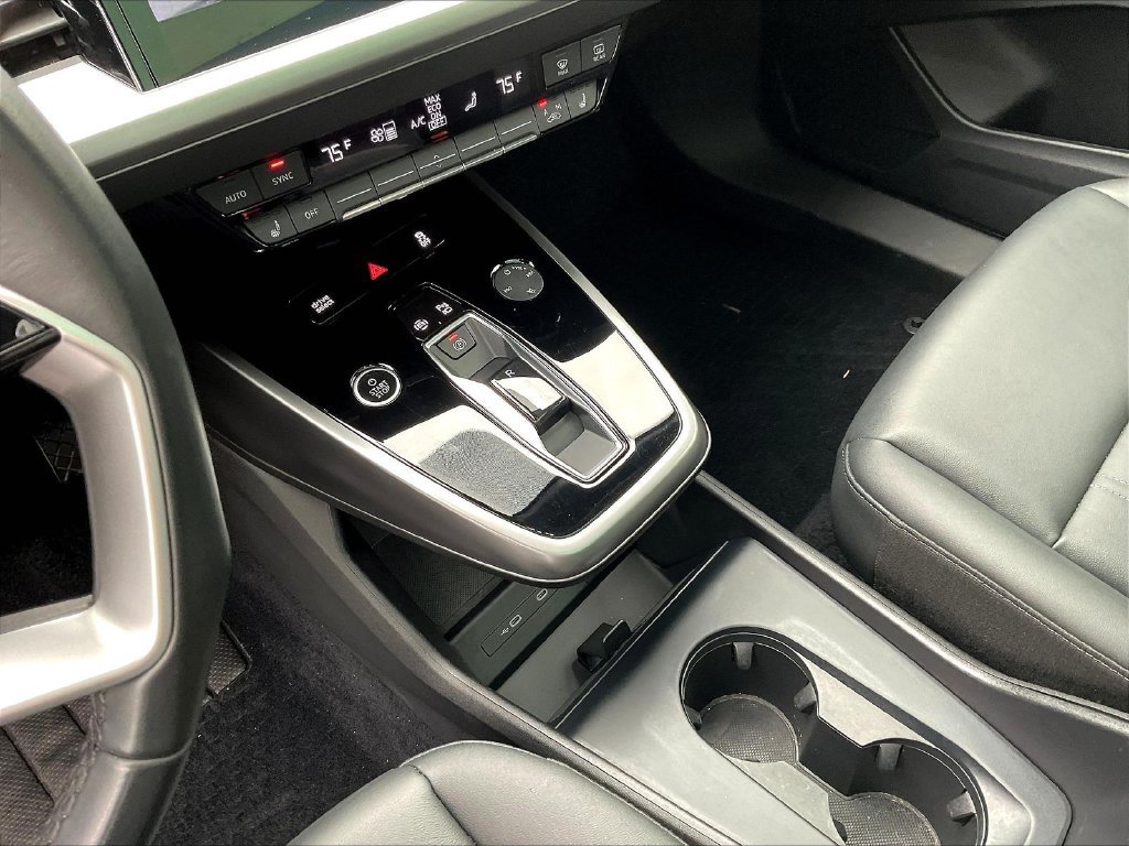 Used 2024 Audi Q4 e-tron Premium Plus AWD/4WD image 19