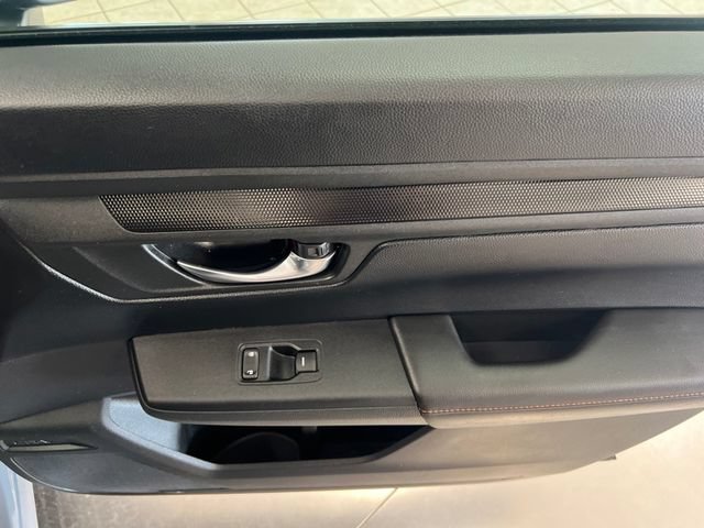 Used 2025 Honda CR-V Sport image 15