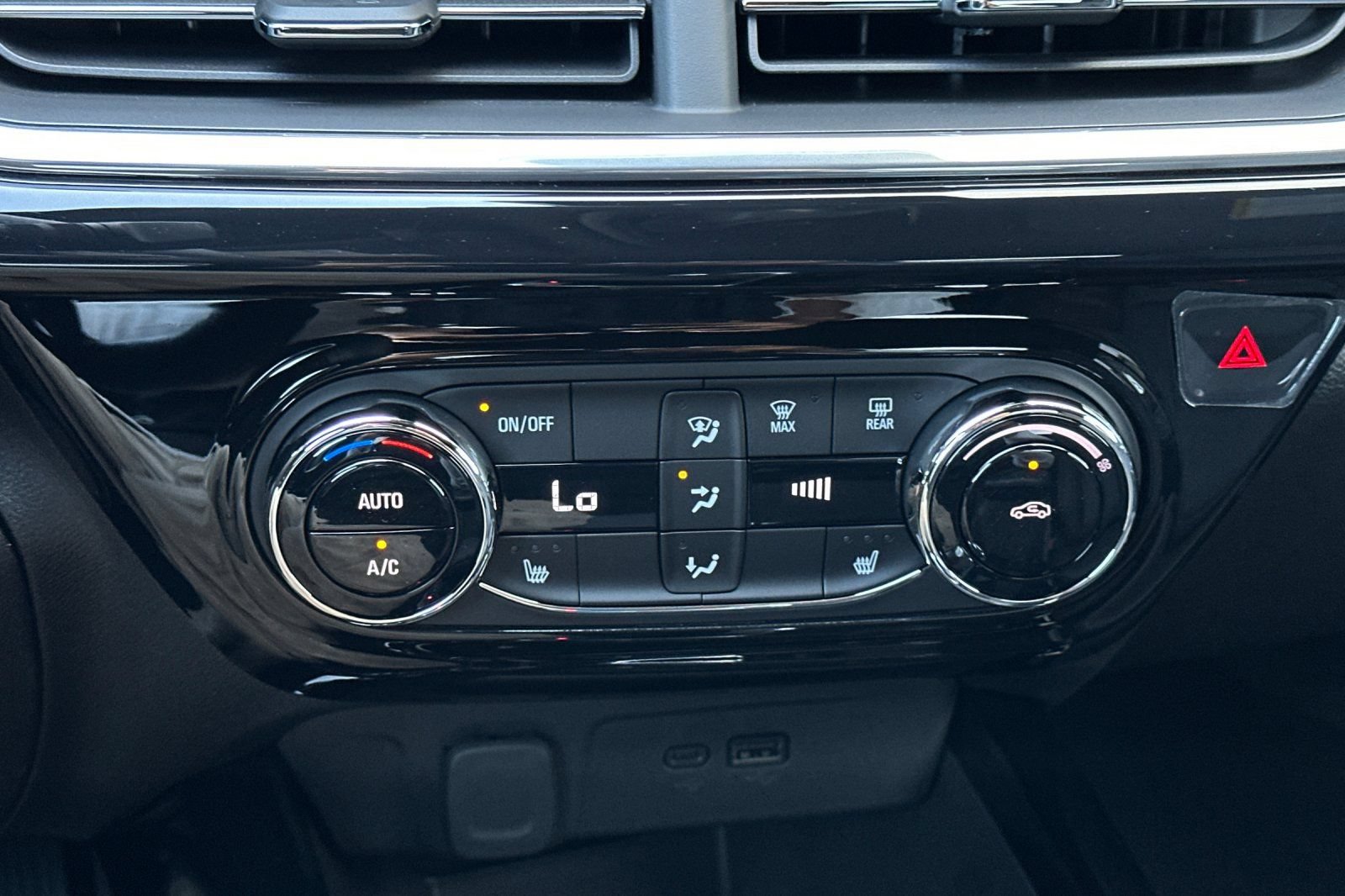 New 2026 Chevrolet Trax RS w/ Driver Confidence Package FWD image 20