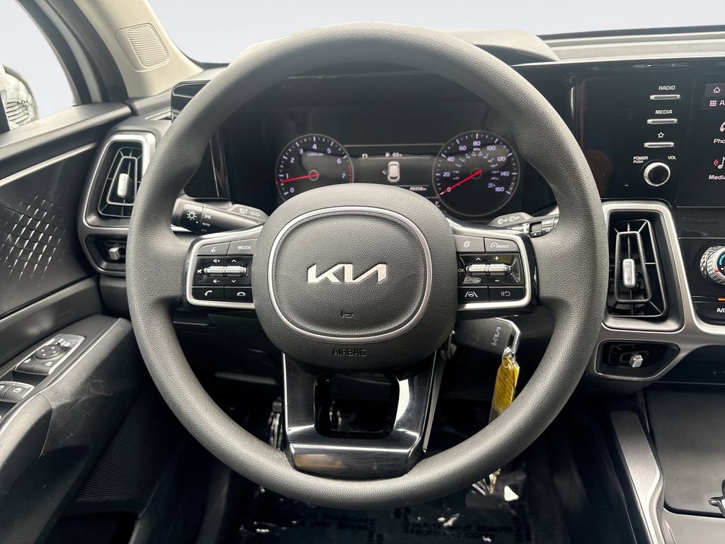 Used 2022 Kia Sorento LX AWD/4WD image 11