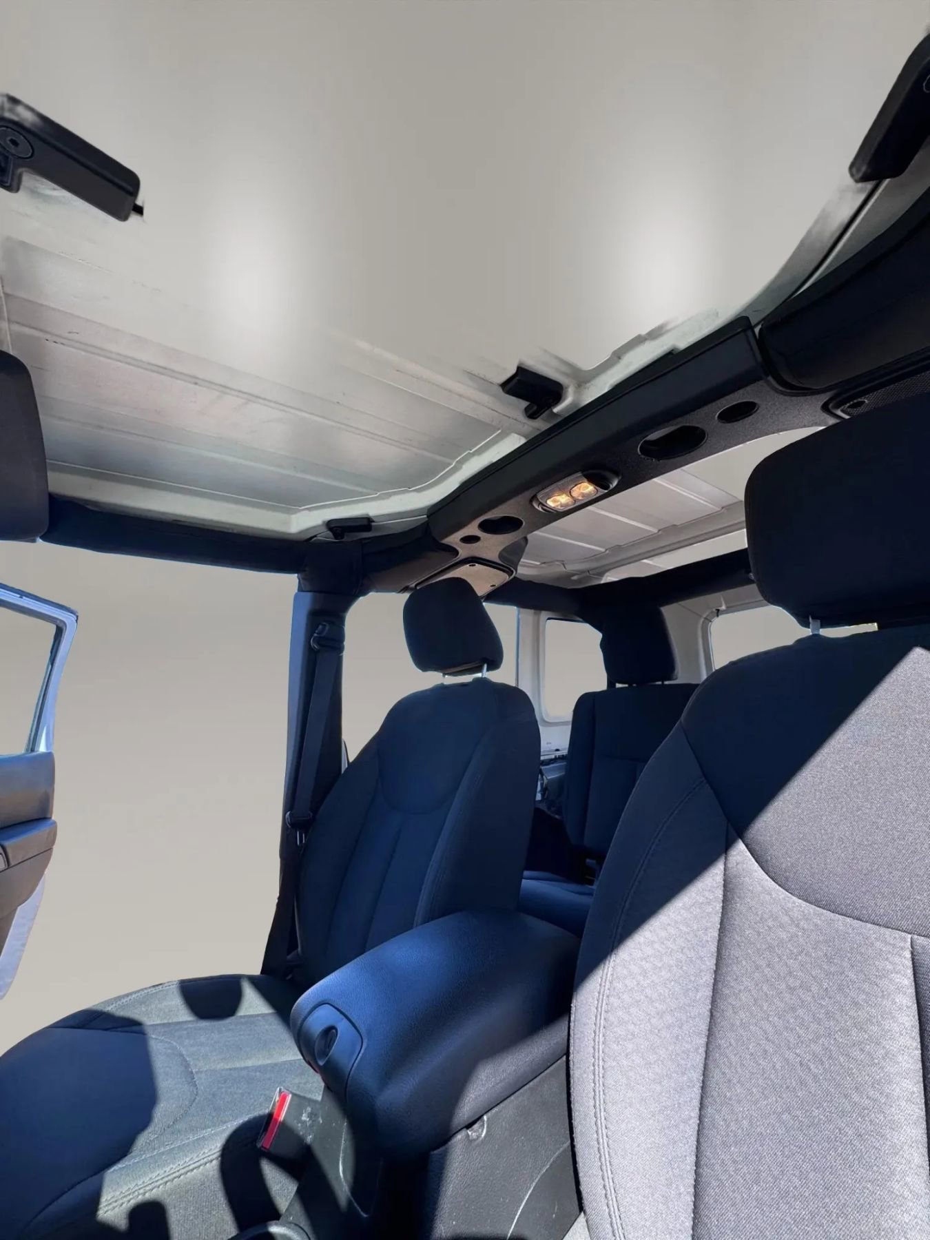 Used 2017 Jeep Wrangler Unlimited Sport w/ Quick Order Package 24S image 17