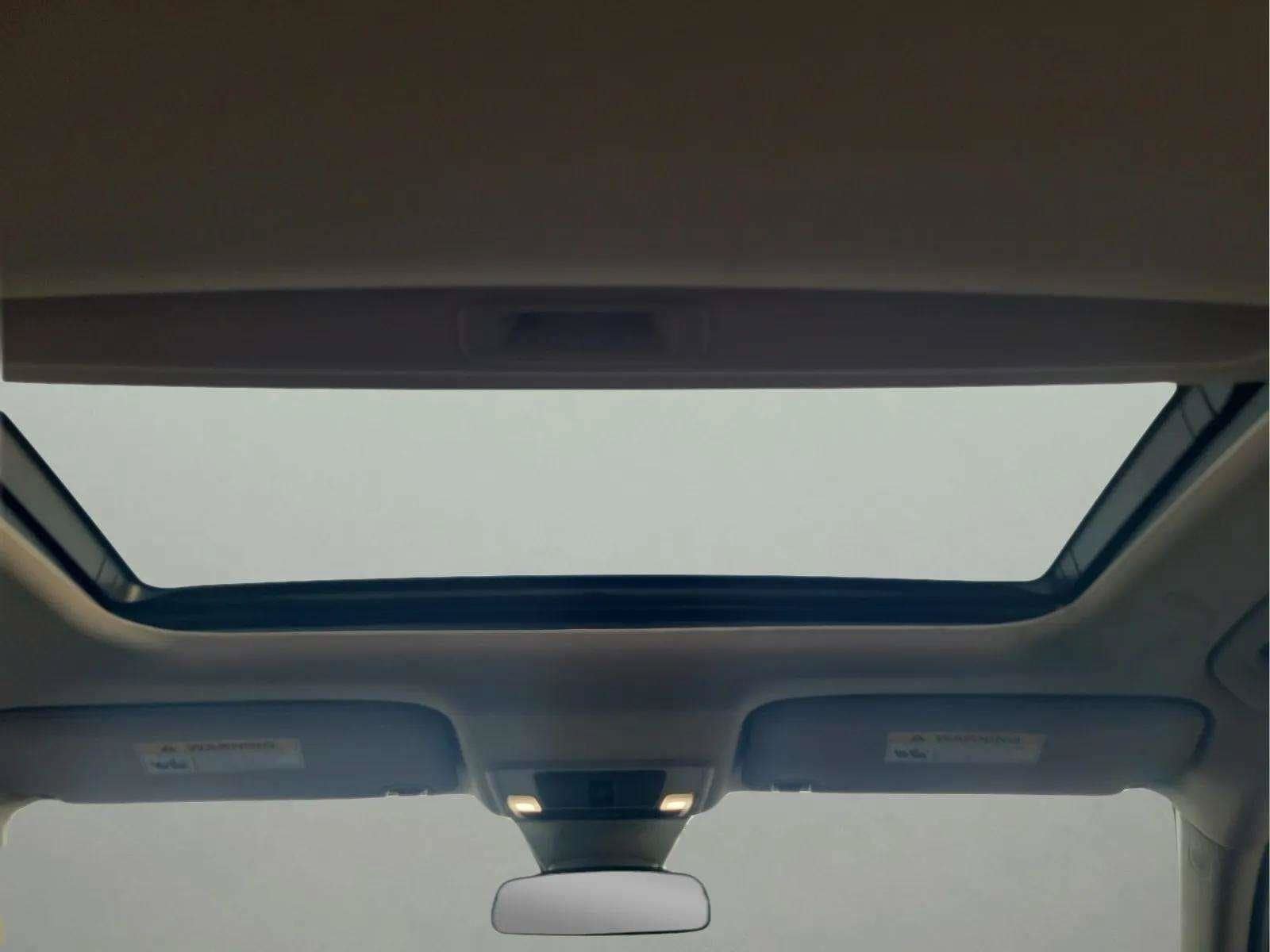 Used 2024 Honda Civic EX-L image 9