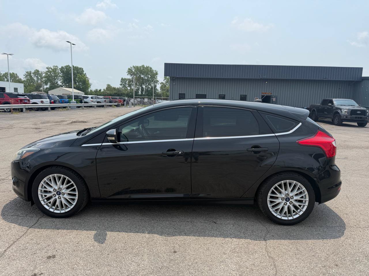 Used 2014 Ford Focus Titanium FWD image 6