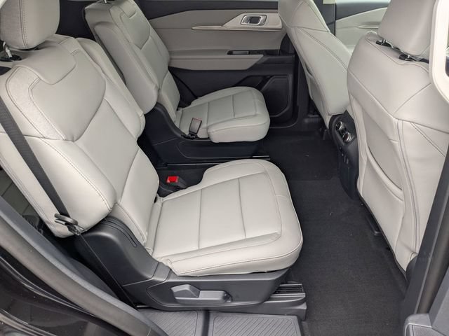 New 2026 Ford Explorer Active w/ Active Comfort Package AWD/4WD image 21