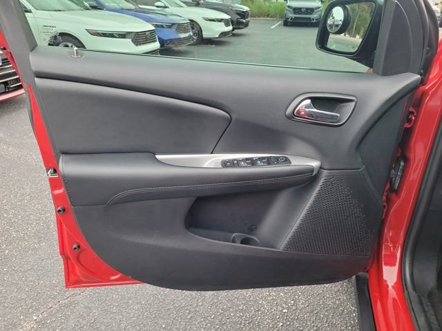 Used 2018 Dodge Journey SE FWD image 15