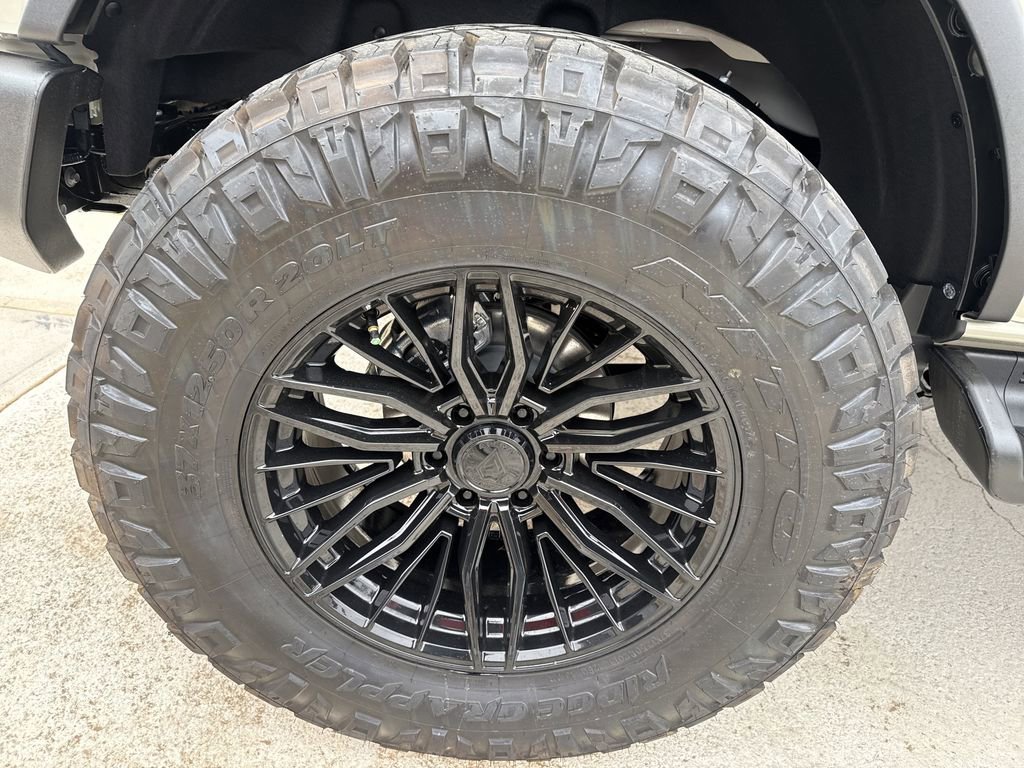 New 2025 Ford Bronco Outer Banks image 17