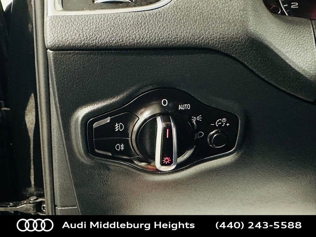 Used 2015 Audi Q5 2.0T Premium image 16