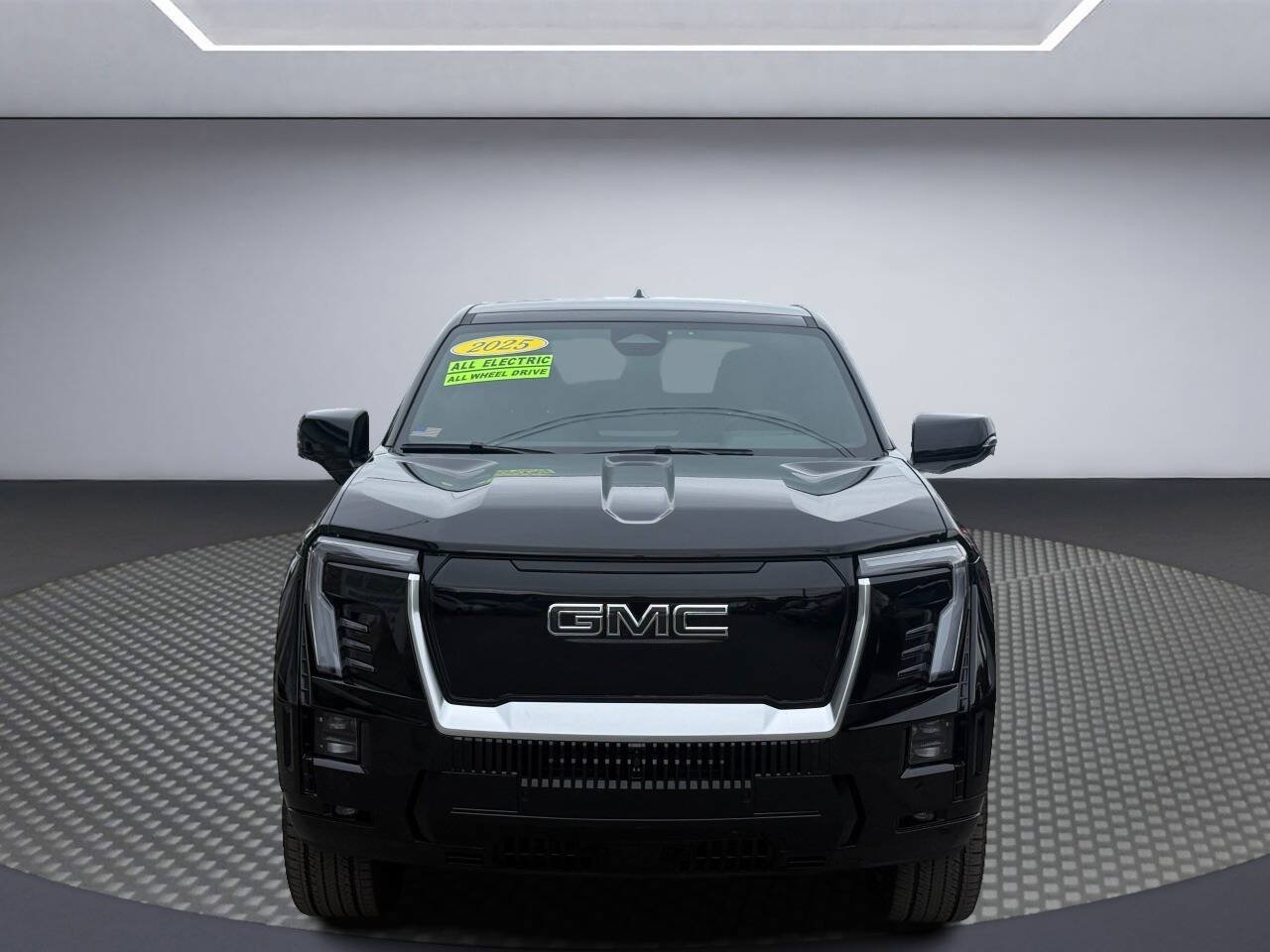 Used 2025 GMC Sierra EV Denali AWD/4WD image 1