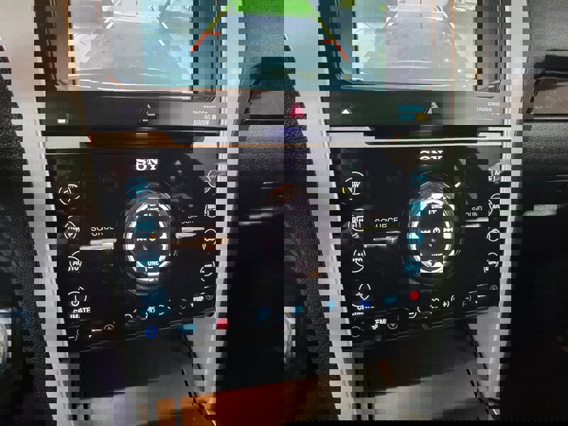 Used 2015 Ford Explorer Limited image 27