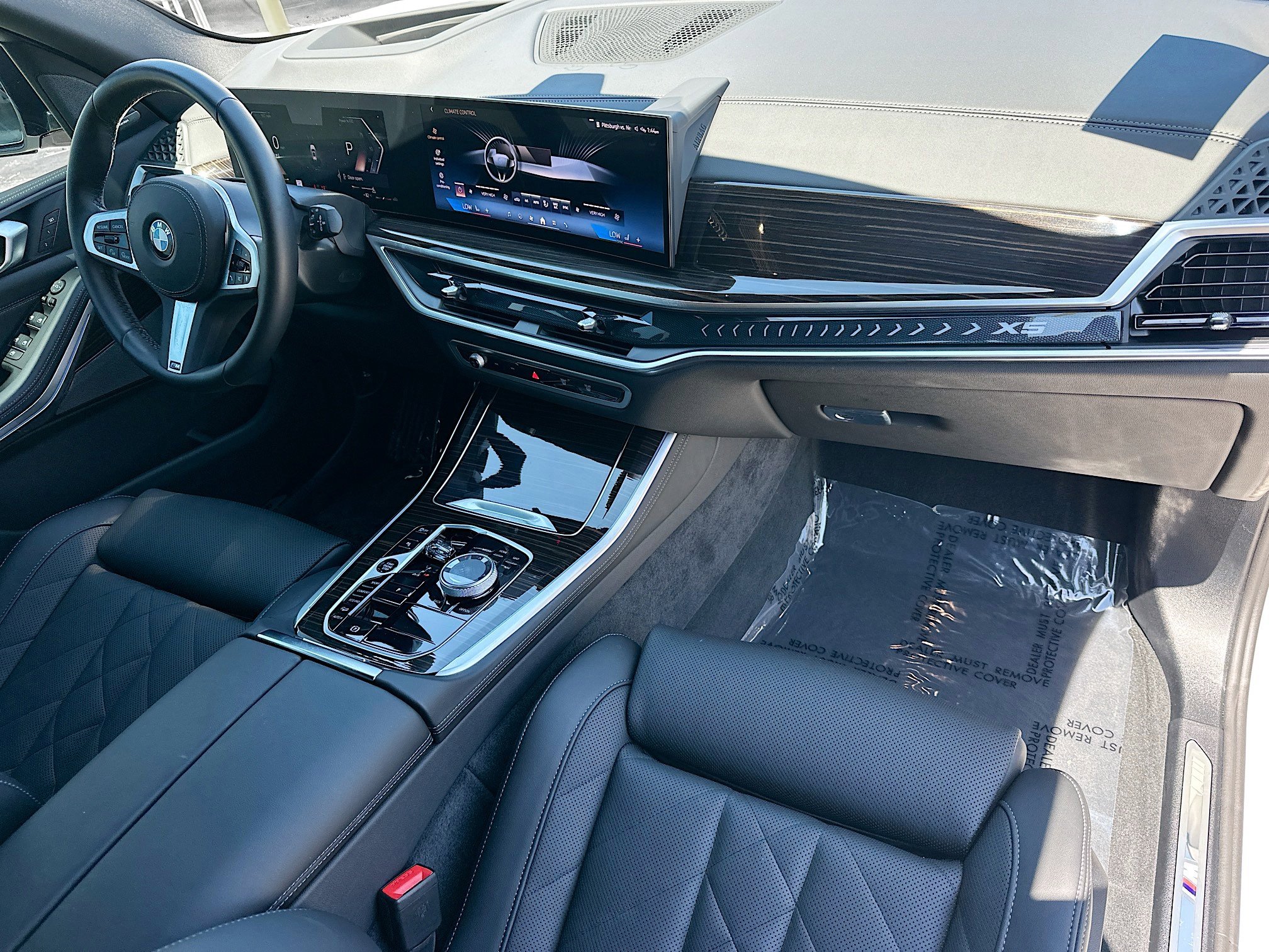 Used 2026 BMW X5 xDrive40i w/ Executive Package image 34