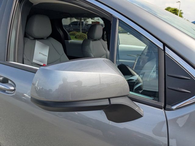 New 2026 Toyota Sienna XLE FWD image 12