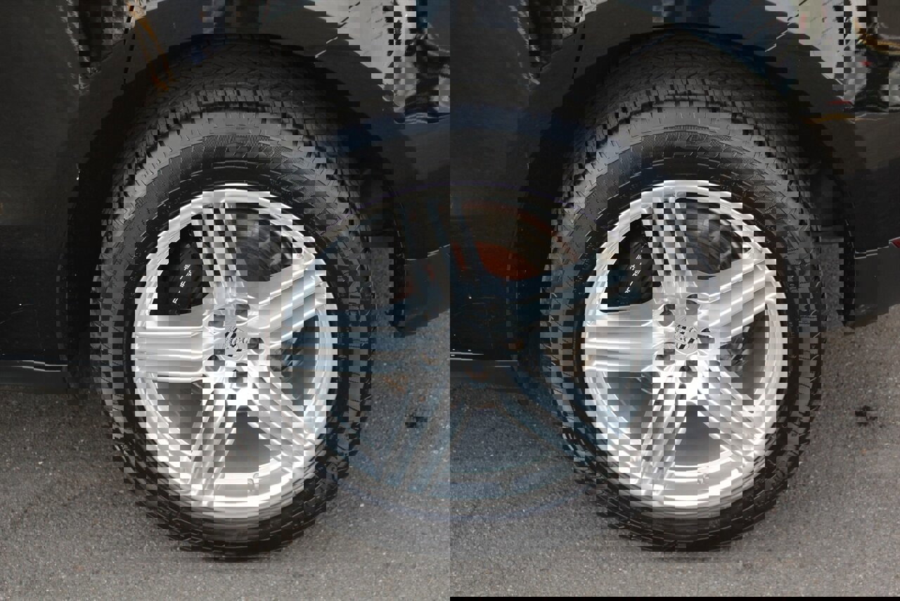 Used 2020 Porsche Macan image 30