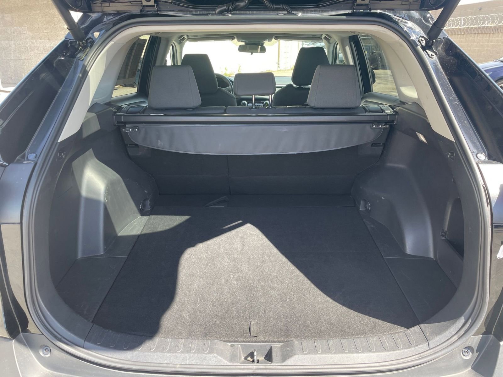 Used 2025 Toyota RAV4 XLE w/ Convenience Package image 33